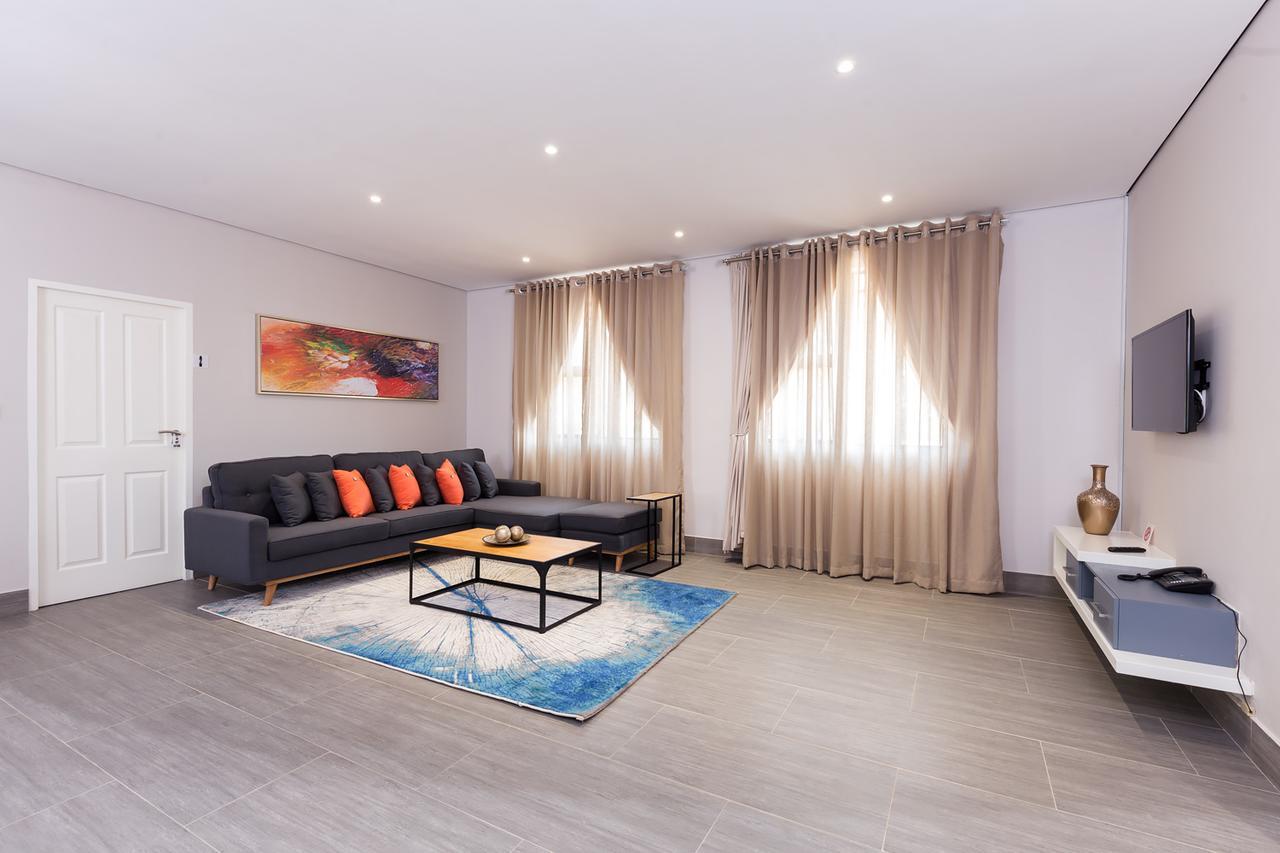 City Mews On Independence Gaborone Luaran gambar