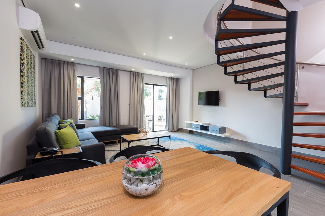 City Mews On Independence Gaborone Luaran gambar